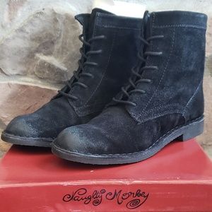 NWOT Naughty Monkey leather boots 6.5